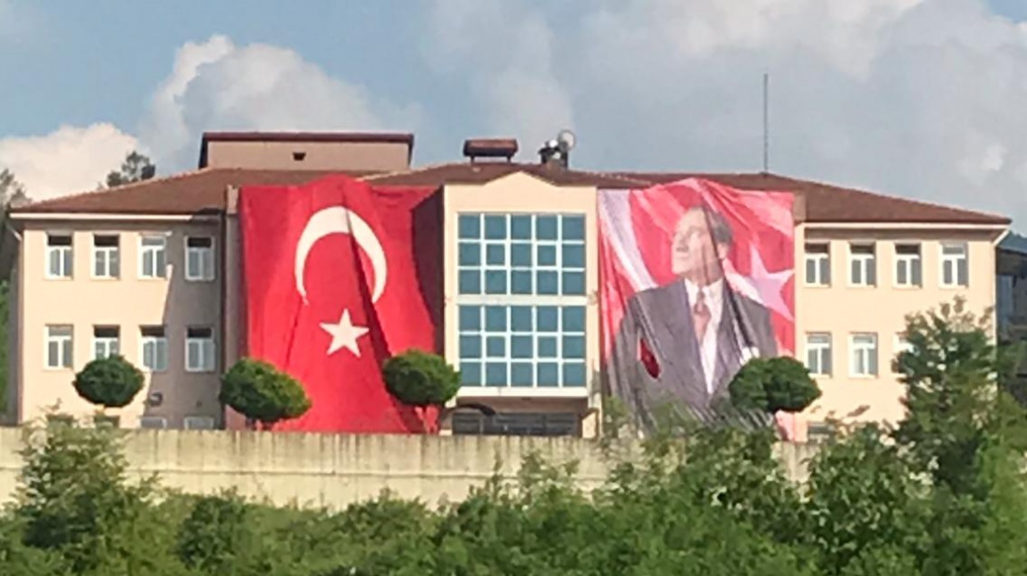 Gökçebey Cumhuriyet Anadolu Lisesi Fotoğrafı